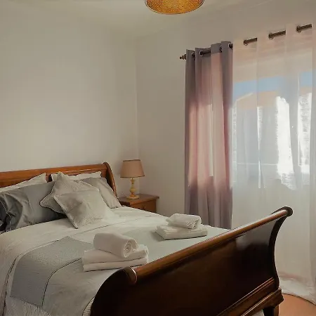 Superb In Baleal W/ Patio, Parking & 5 Brs * Peniche